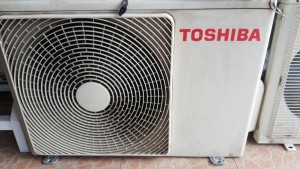 Máy lạnh Toshiba RAS-18SKPX-V 2HP