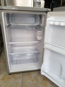Tủ lạnh Aqua AQR-95AR 90 lít