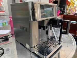 Máy pha cà phê tự động Delonghi ESAM 6700