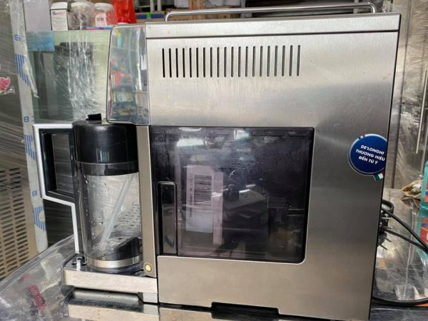 Máy pha cà phê tự động Delonghi ESAM 6700