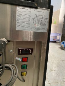 Tủ trưng bày bánh kem kính vuông Zukun ZSF-440B2