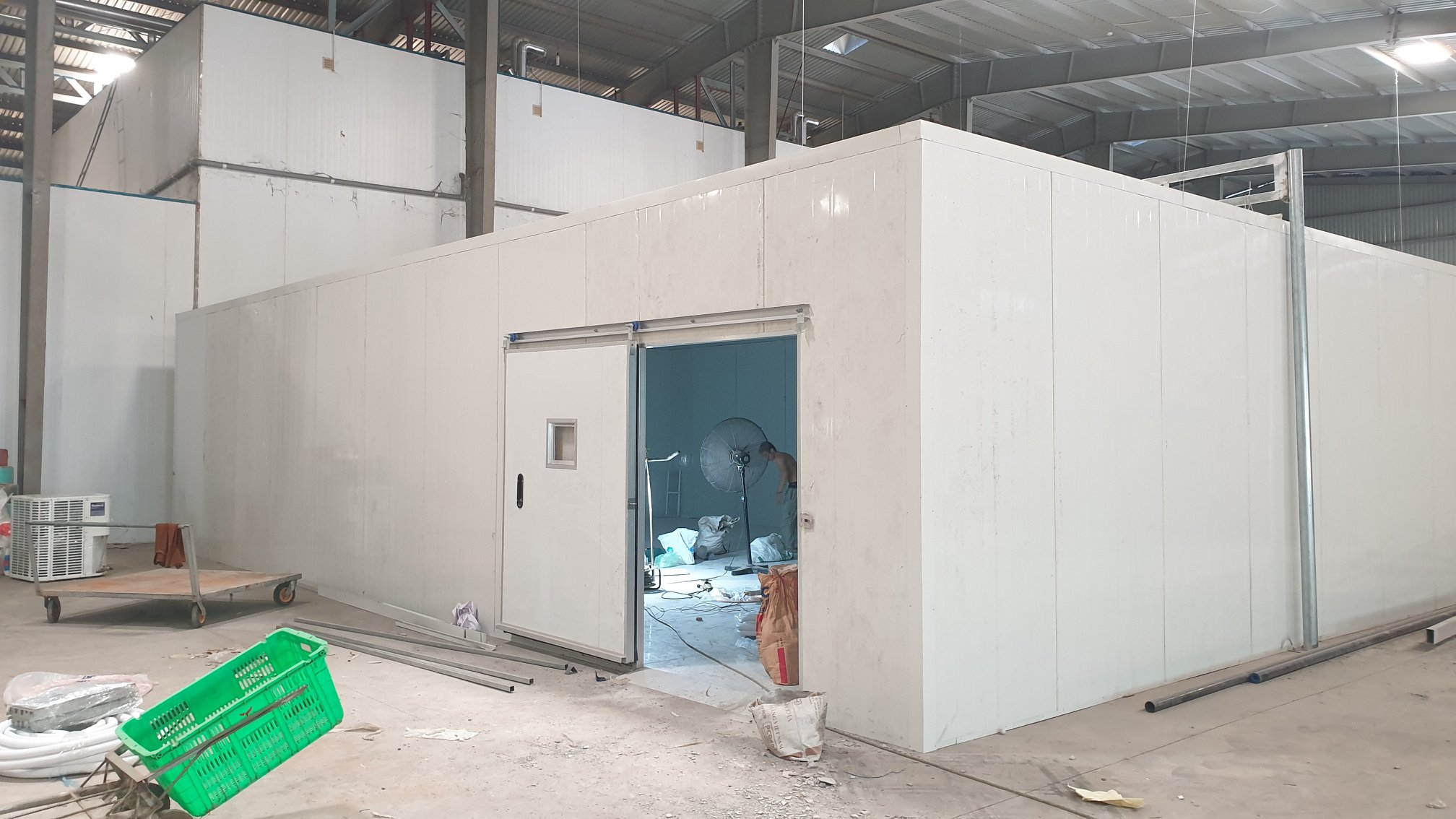 Lắp đặt máy lạnh áp trần, kho đông lạnh nông sản Bình Thuận