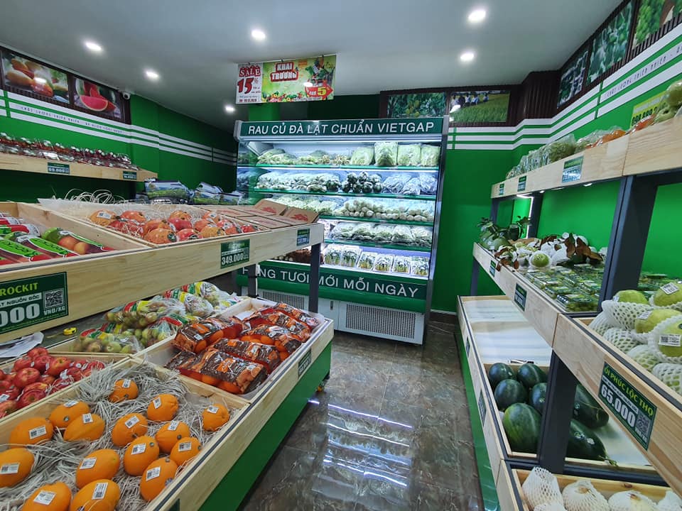 Tủ mát Sanaky trưng bày trái cây cho cửa hàng nông sản sạch Quận 7